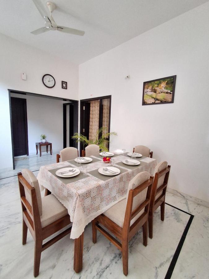 Keen Leopard Homestay Jawai Bandh Exteriör bild