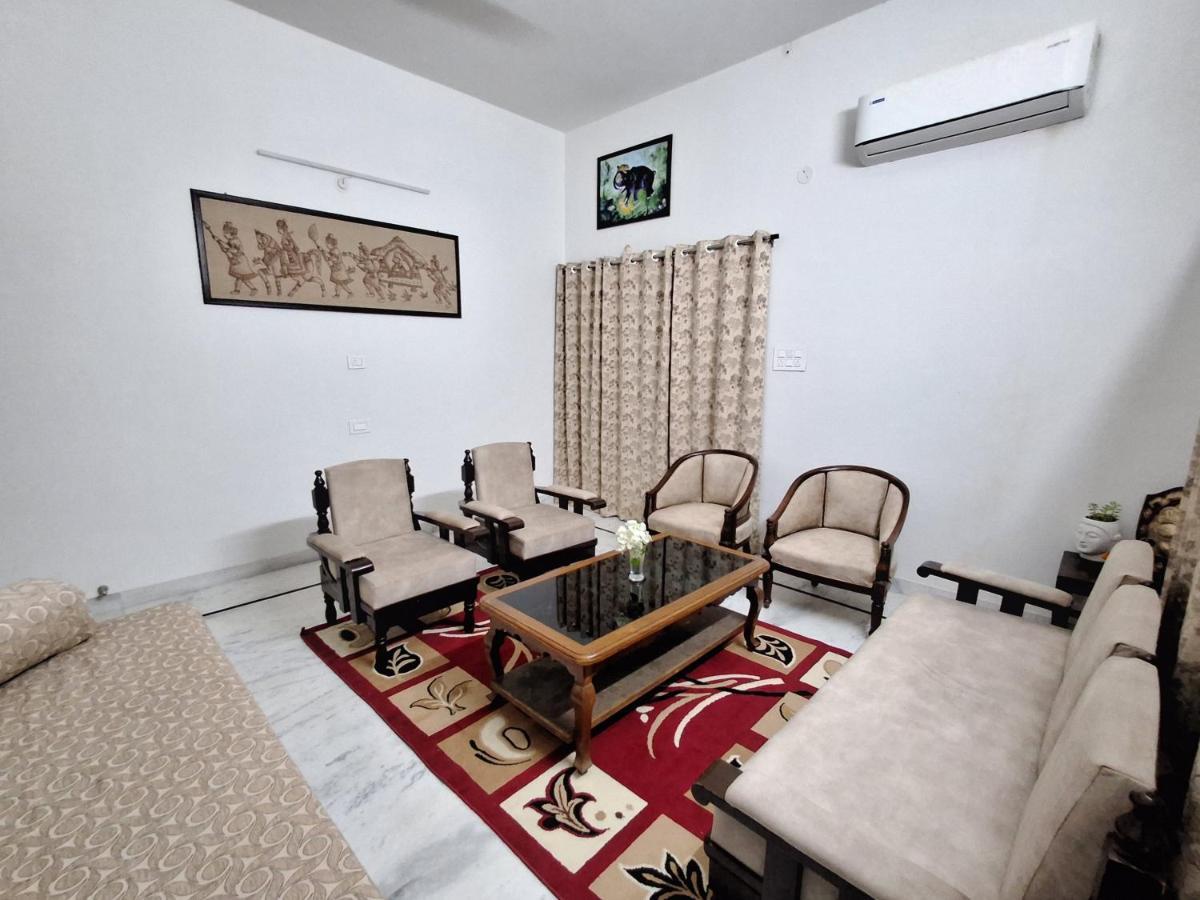 Keen Leopard Homestay Jawai Bandh Exteriör bild