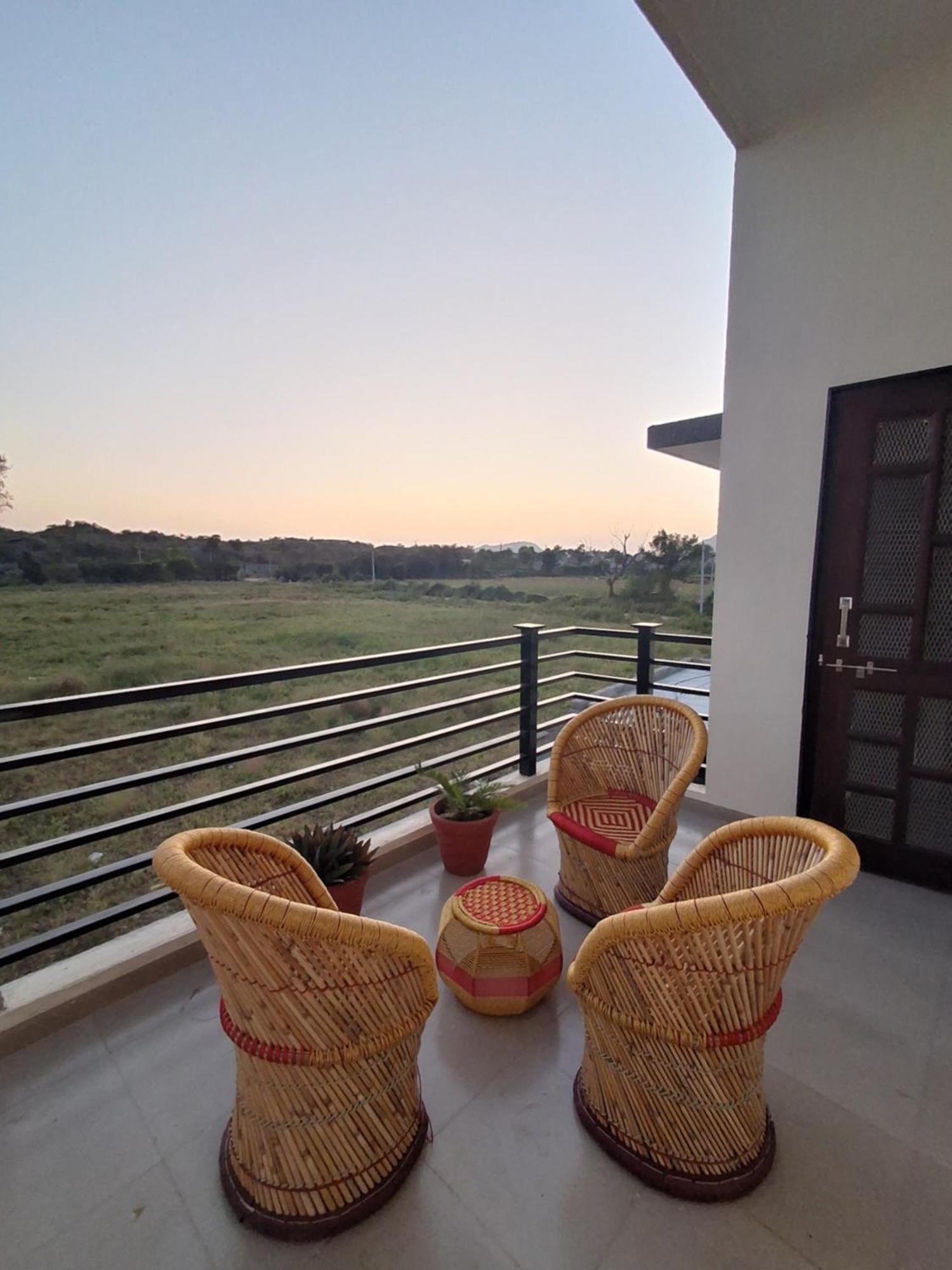 Keen Leopard Homestay Jawai Bandh Exteriör bild